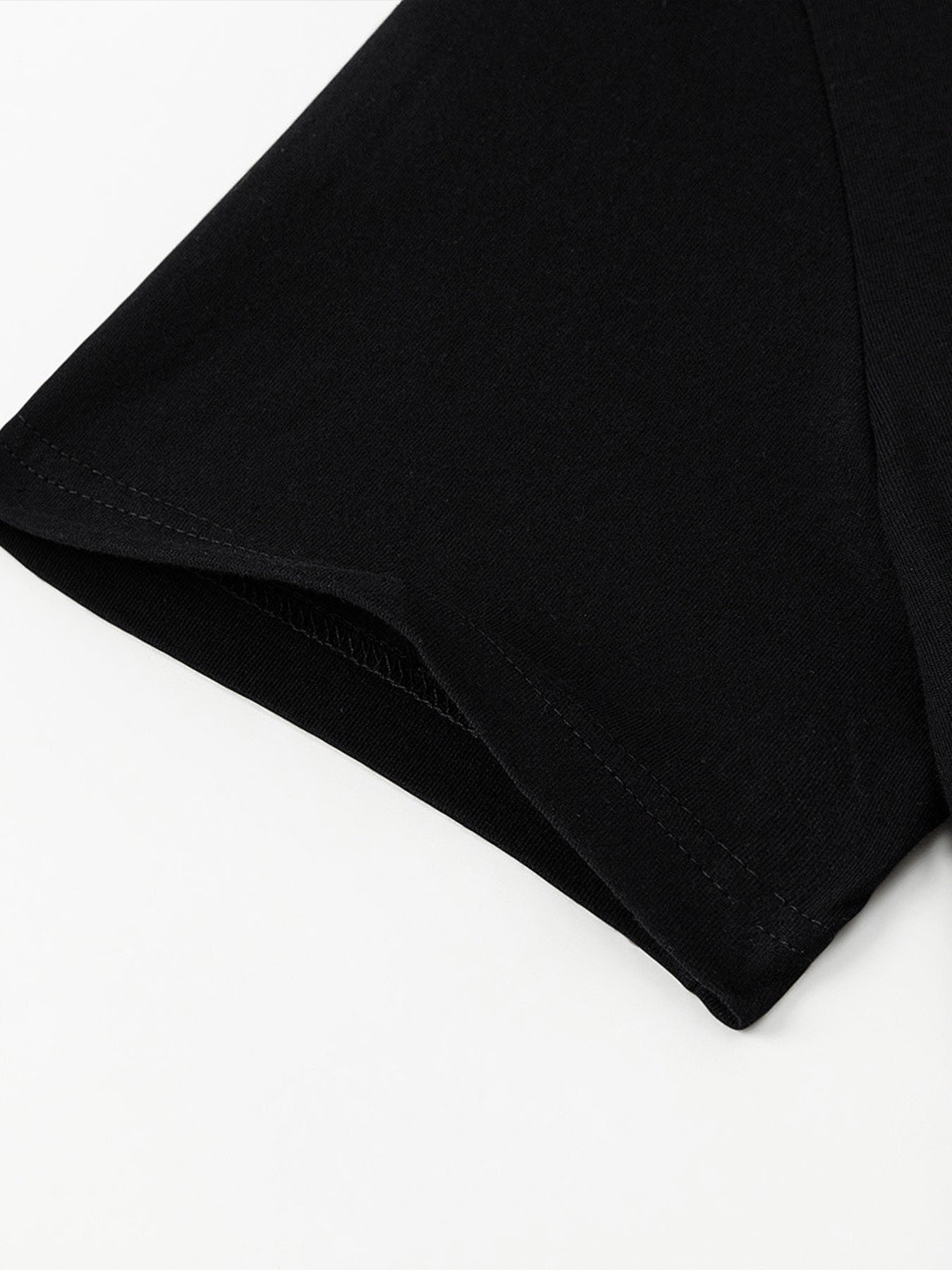 100% pure cotton blank sweatshirt, thick texture, loose cut for summer activities.