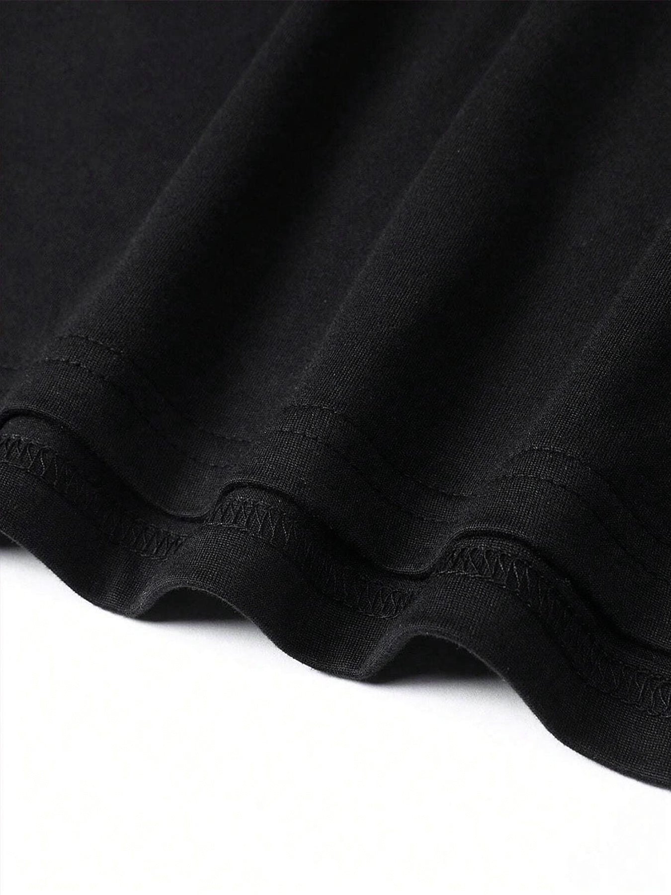 100% pure cotton blank sweatshirt, thick texture, loose cut for summer activities.