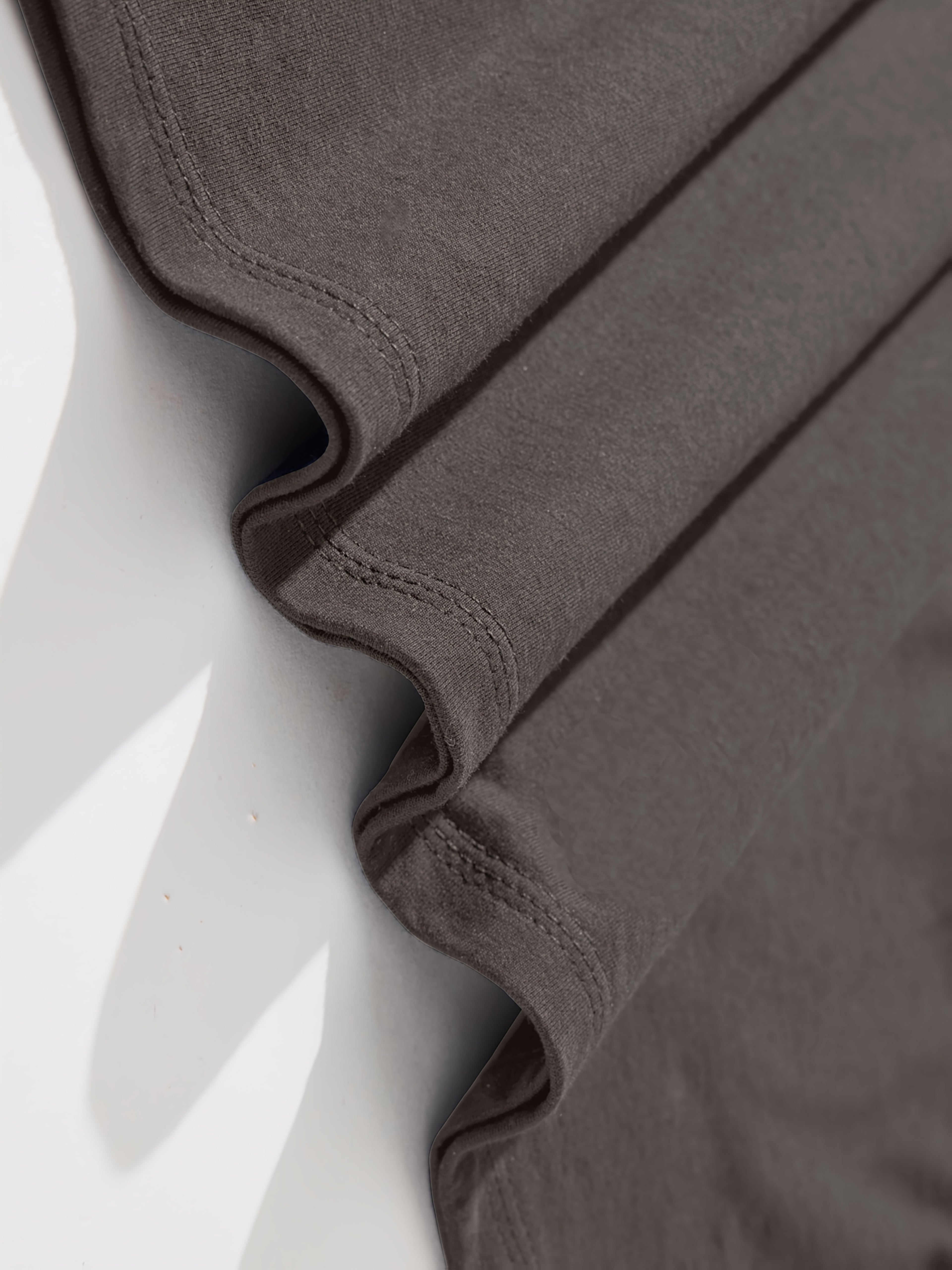 Breathable cotton fabric blank short sleeve top, comfortable to wear all summer long.